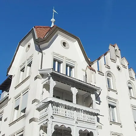2 Zimmer Zentral-Ruhig Mit Flair Gertrud Schloessli St. Gallen Exterior photo