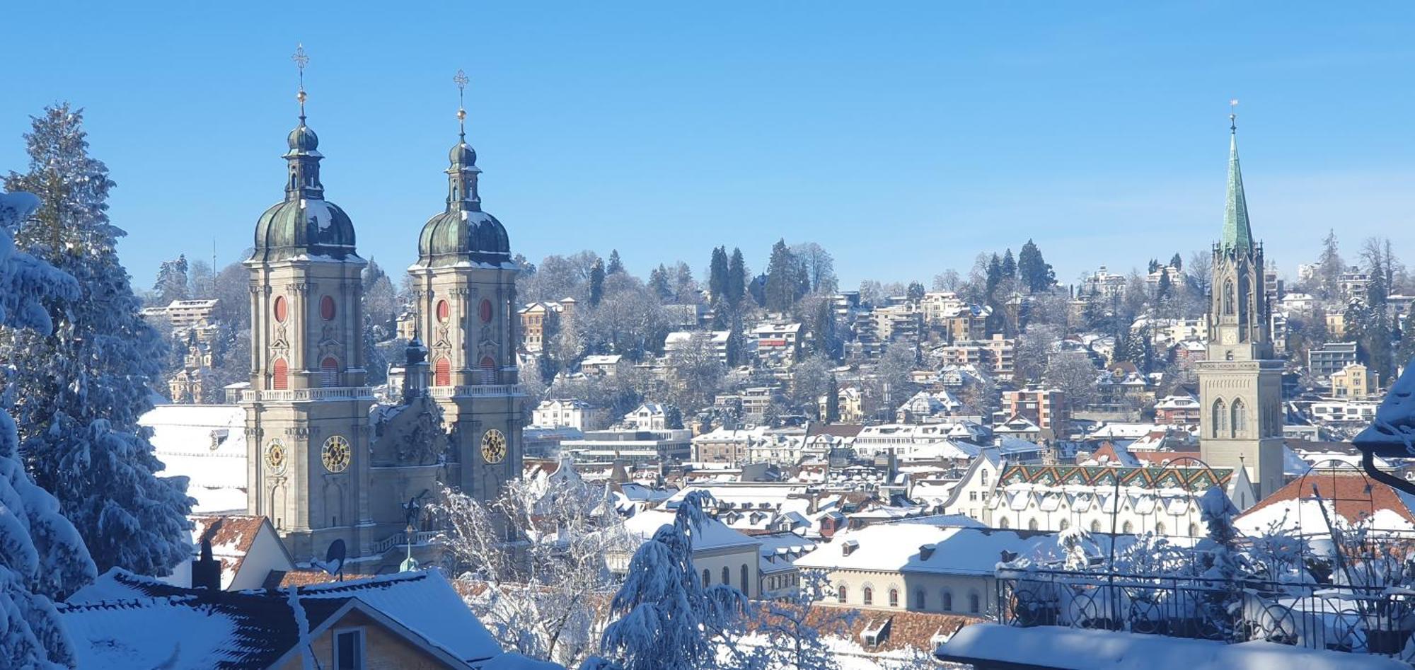 2 Zentral-ruhig Mit Flair Gertrud Schloessli * St. Gallen